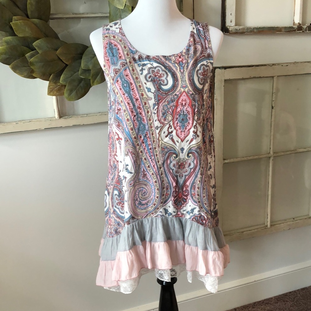 Pastel paisley tunic top size M